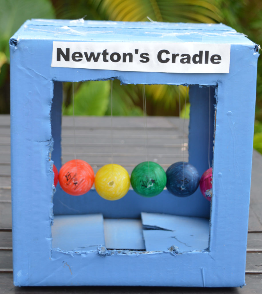 newtons-cradle